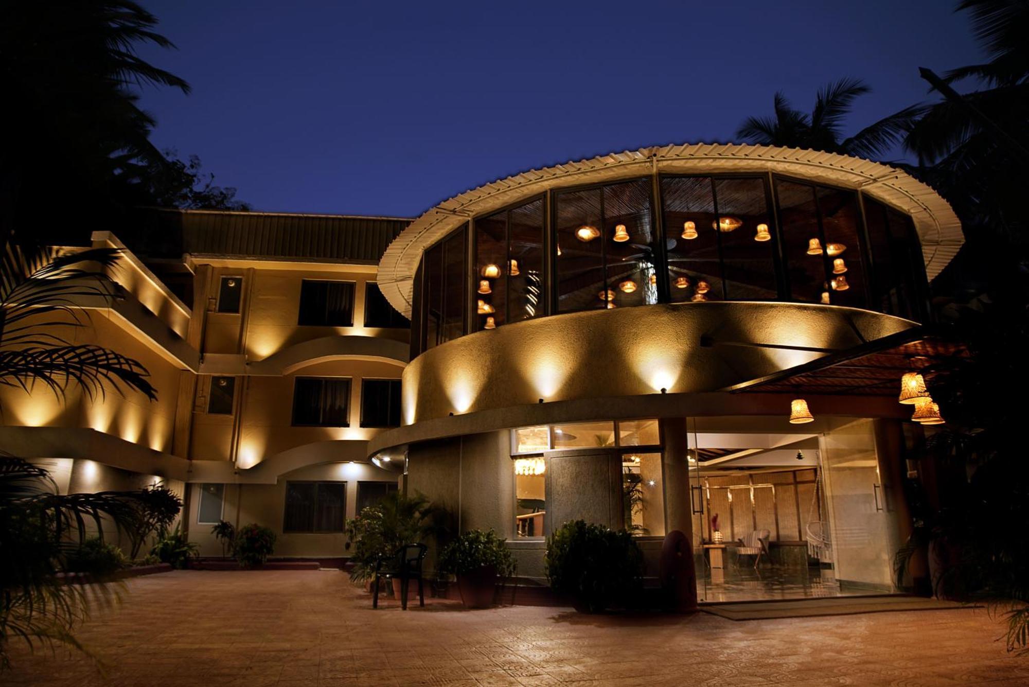 Treehouse Stamp Otel Colva Dış mekan fotoğraf
